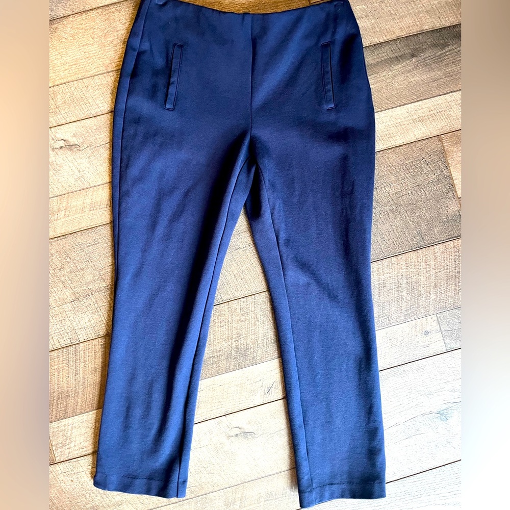 Chico’s So Slimming Navy Juliet Ankle Pants Sleek Trousers - Size 0.5 (small/6)